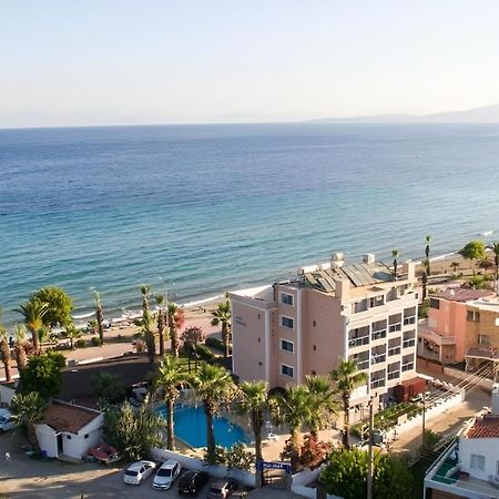 Holiday Hotel Kusadası Eksteriør billede
