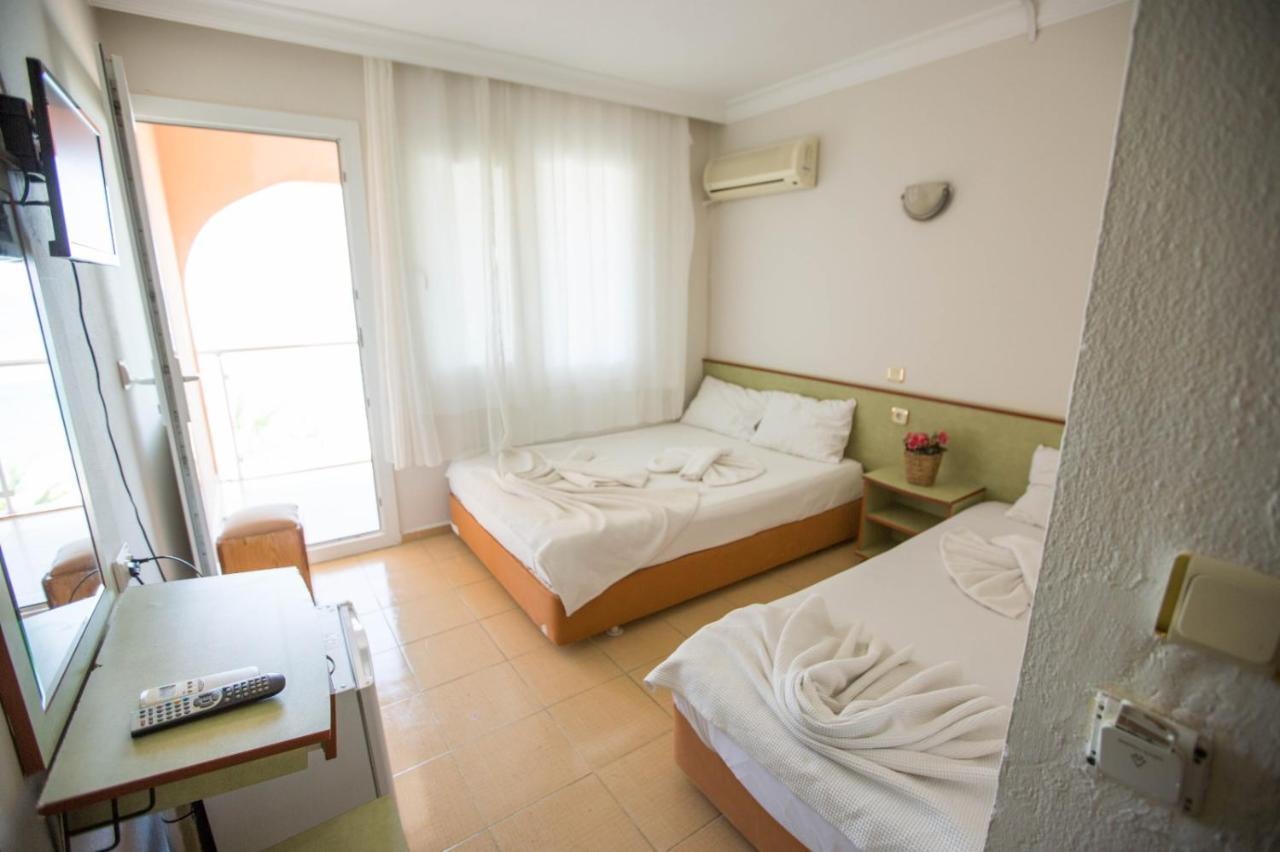 Holiday Hotel Kusadası Eksteriør billede