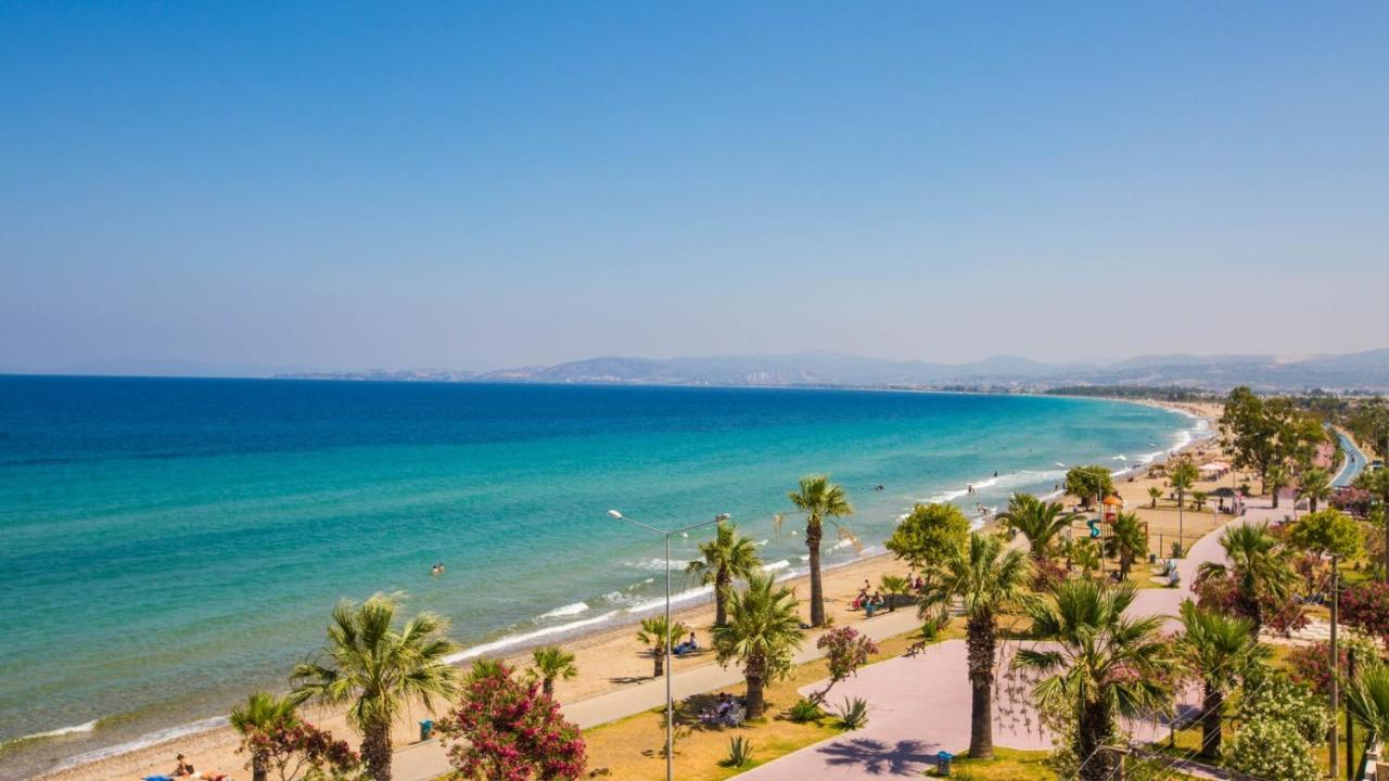 Holiday Hotel Kusadası Eksteriør billede