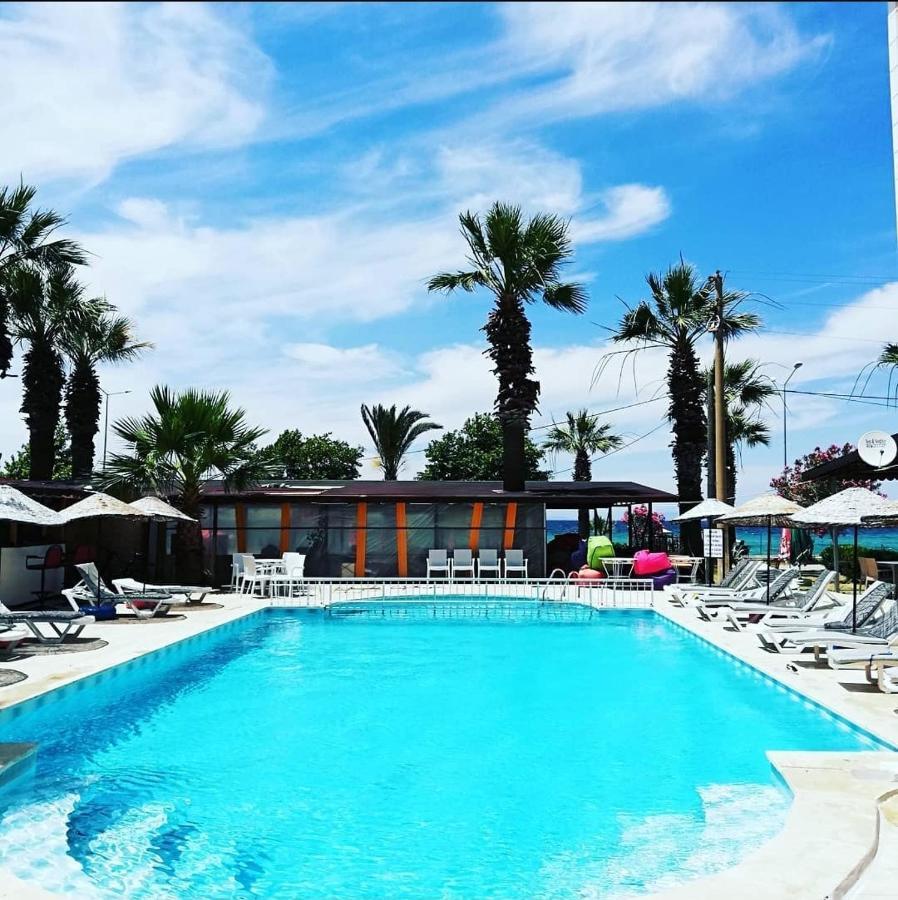 Holiday Hotel Kusadası Eksteriør billede