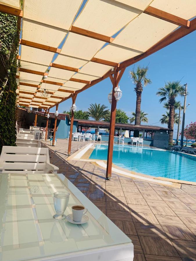 Holiday Hotel Kusadası Eksteriør billede