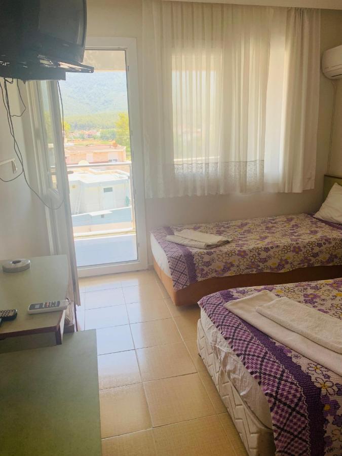 Holiday Hotel Kusadası Eksteriør billede